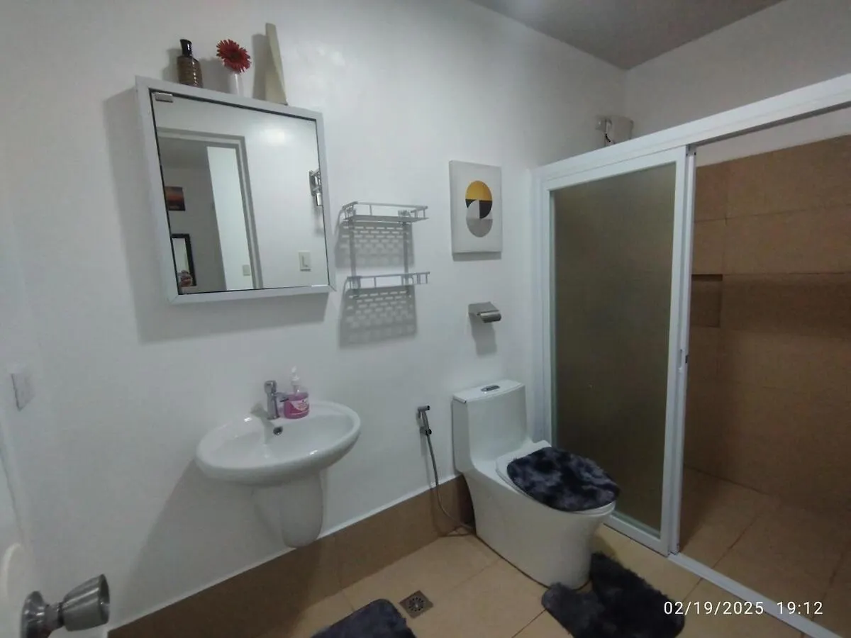 3Br 2-Storey Home Near Airport Davao Stadt Ferienhaus
